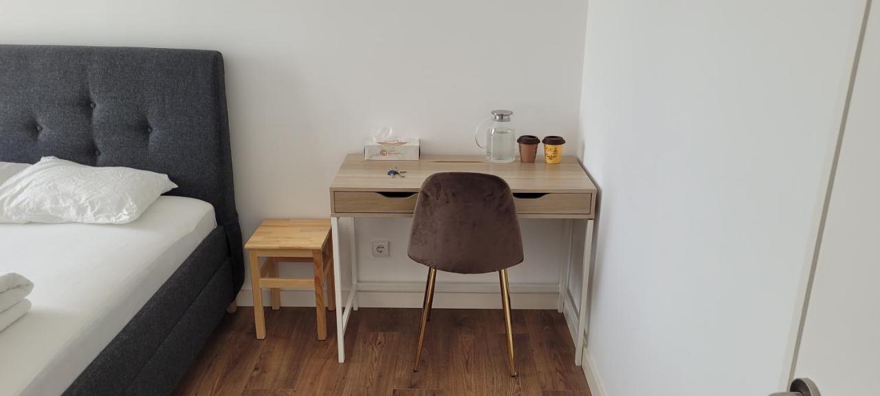 Comfy Room Near Metro & Airport Lisbon Room photo